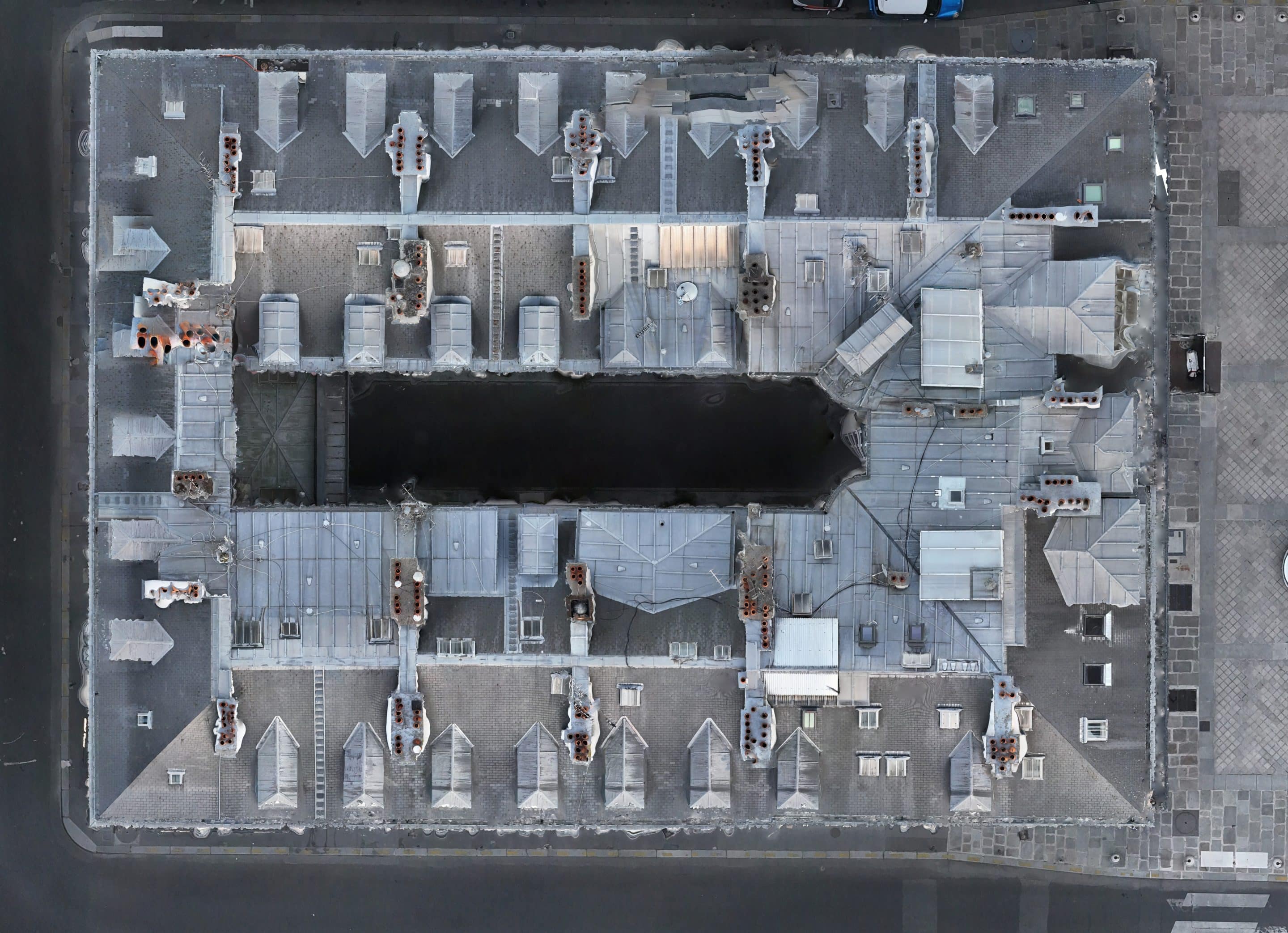 Orthophotographie réalisée par drone pour inspection détaillée des toits à proximité de l’Opéra de Paris
